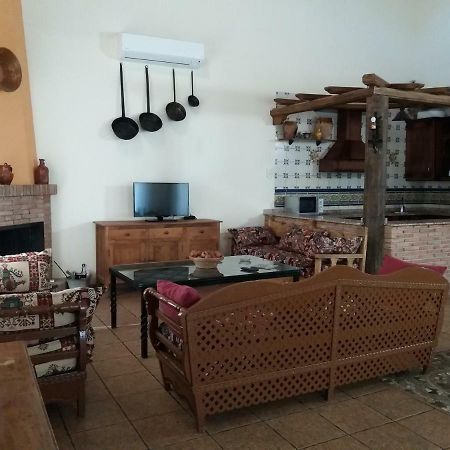 Cortijo El Cercadillo Guest House Bedmar y Garciez Luaran gambar