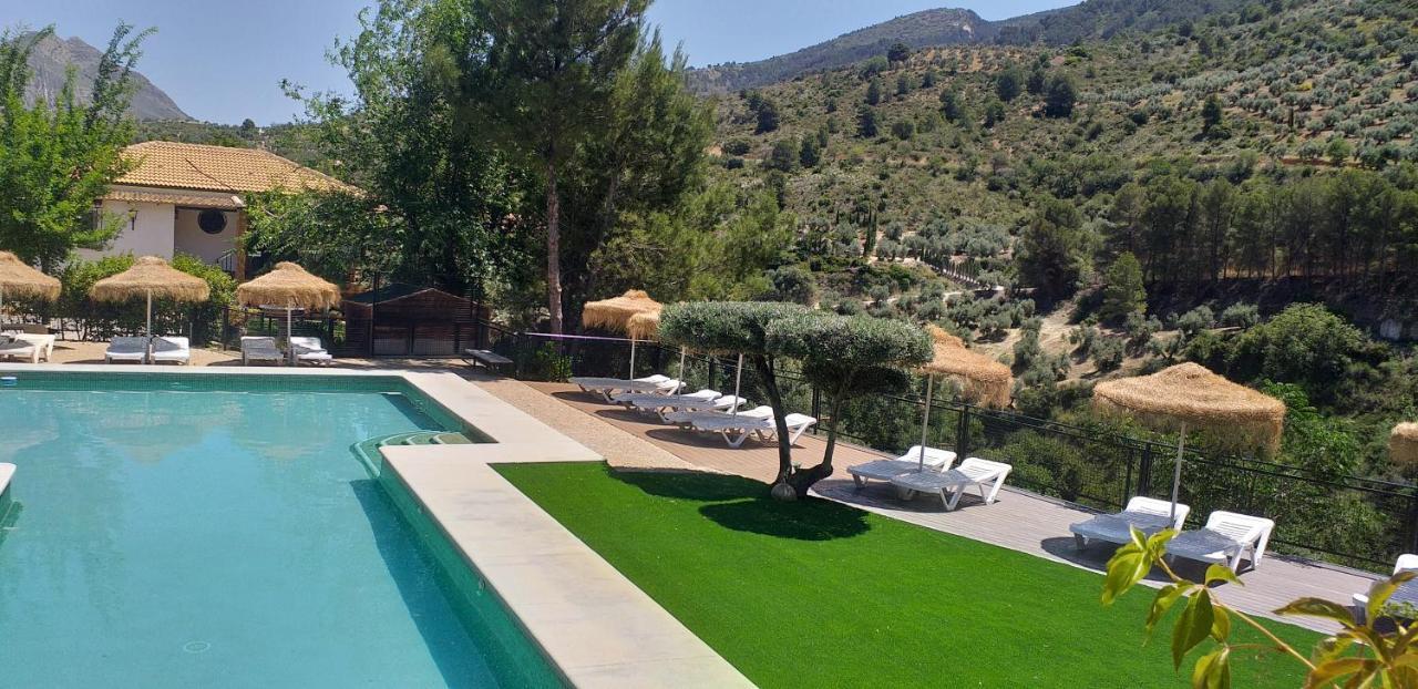 Cortijo El Cercadillo Guest House Bedmar y Garciez Luaran gambar
