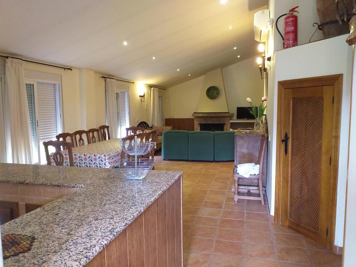 Cortijo El Cercadillo Guest House Bedmar y Garciez Luaran gambar