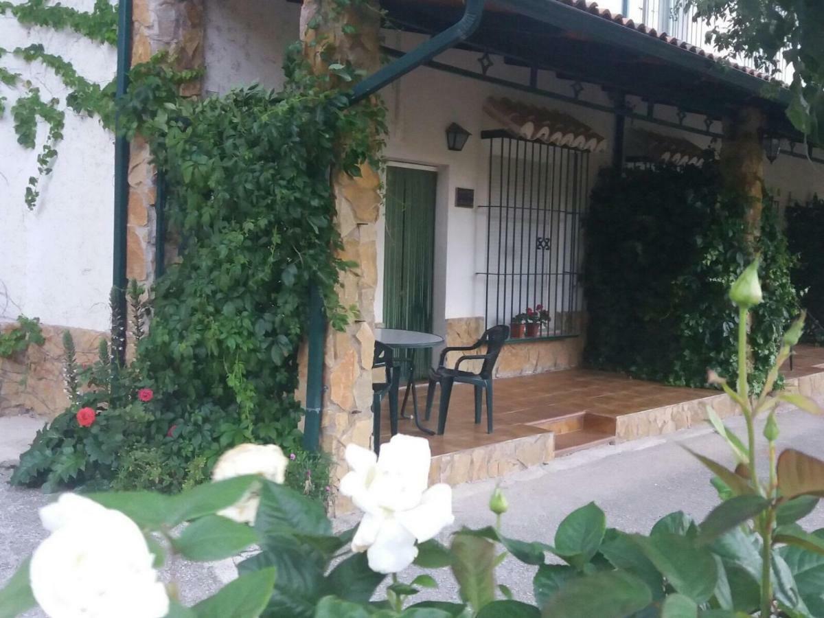 Cortijo El Cercadillo Guest House Bedmar y Garciez Luaran gambar